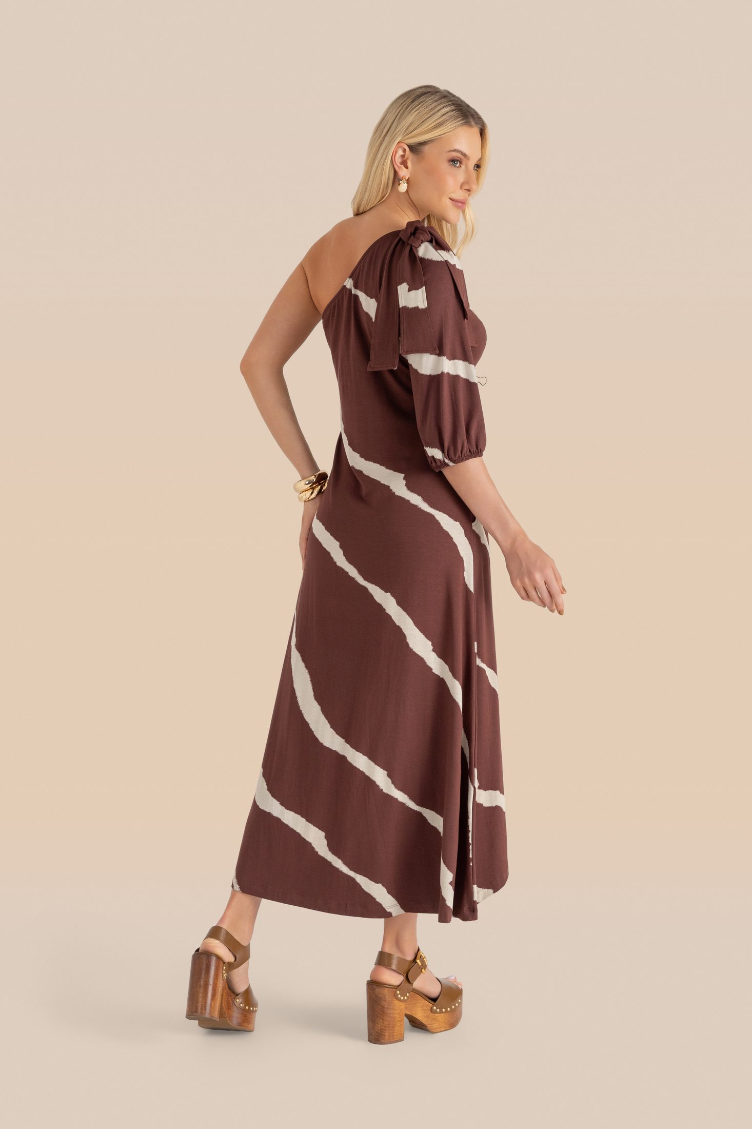 Vestido 27.8109